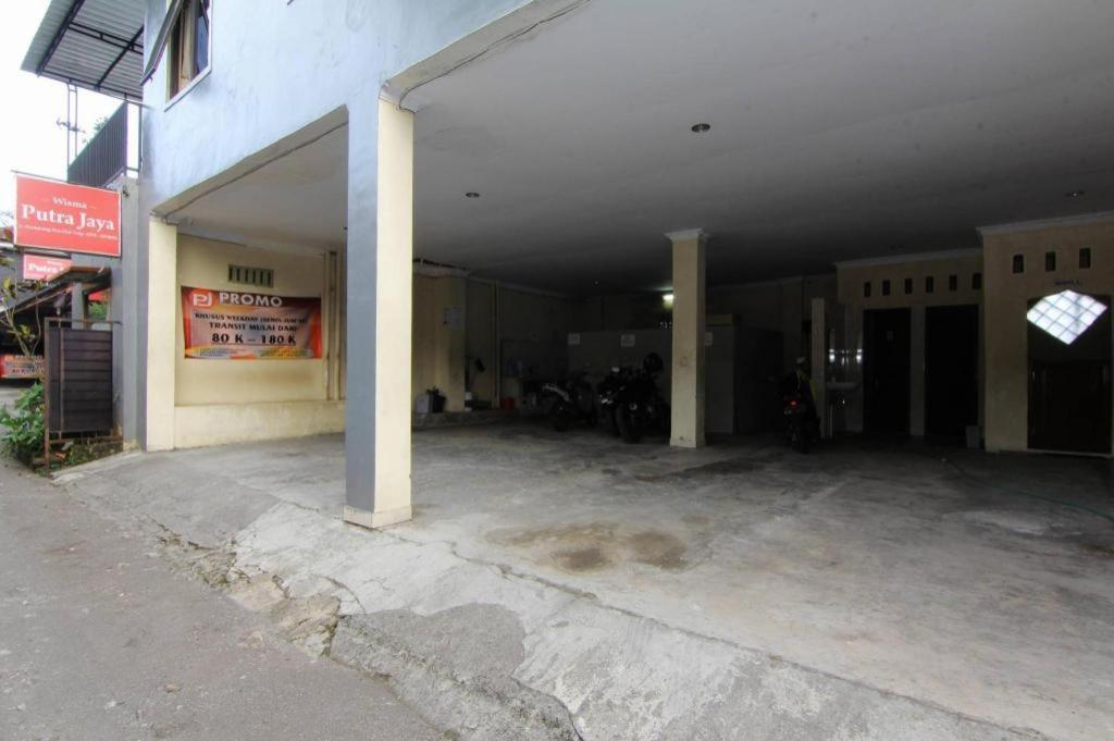 Wisma Putra Jaya Hotel Kaliurang Exterior photo